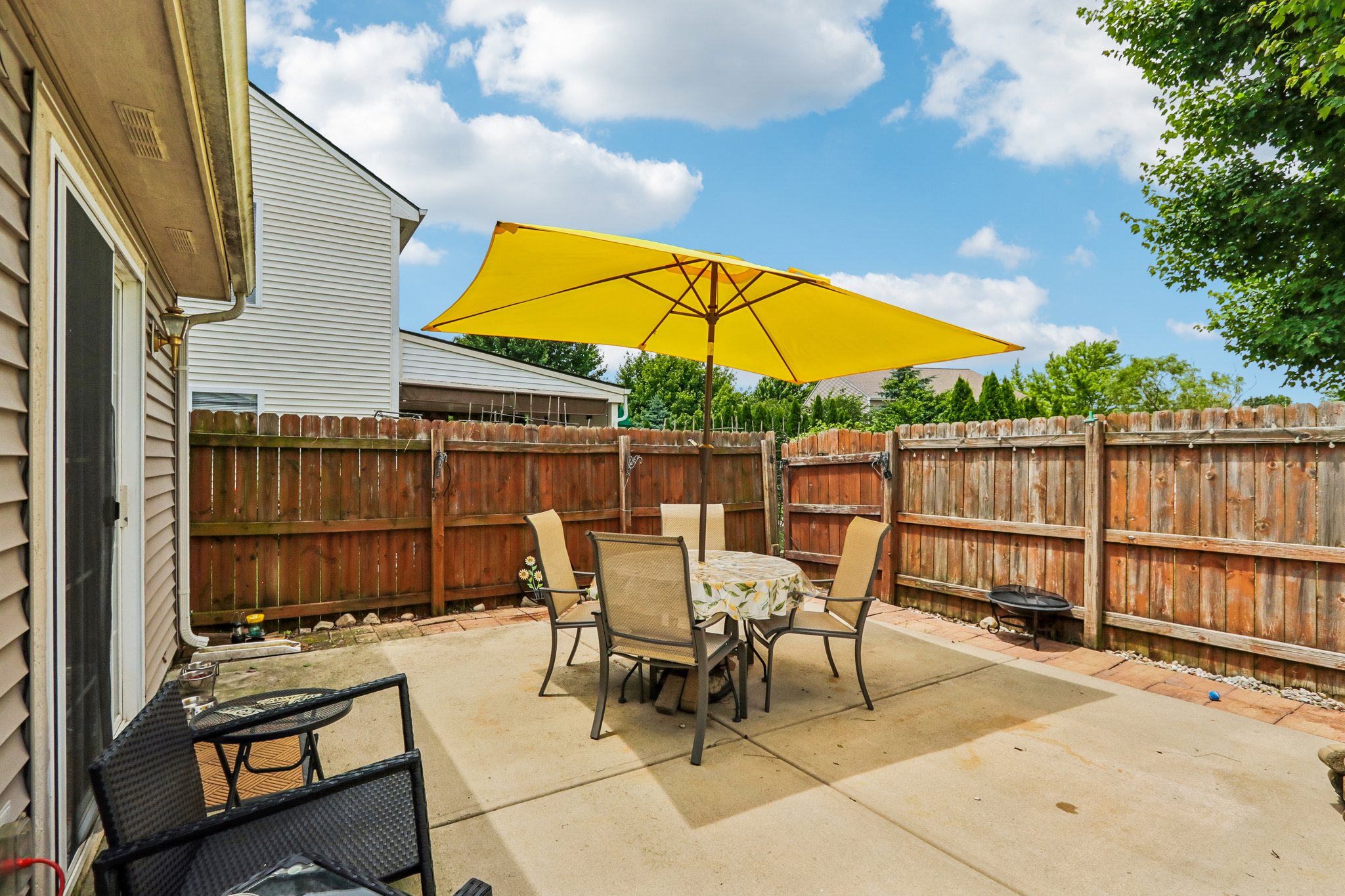 W Denton Dr-S1006-022.jpg