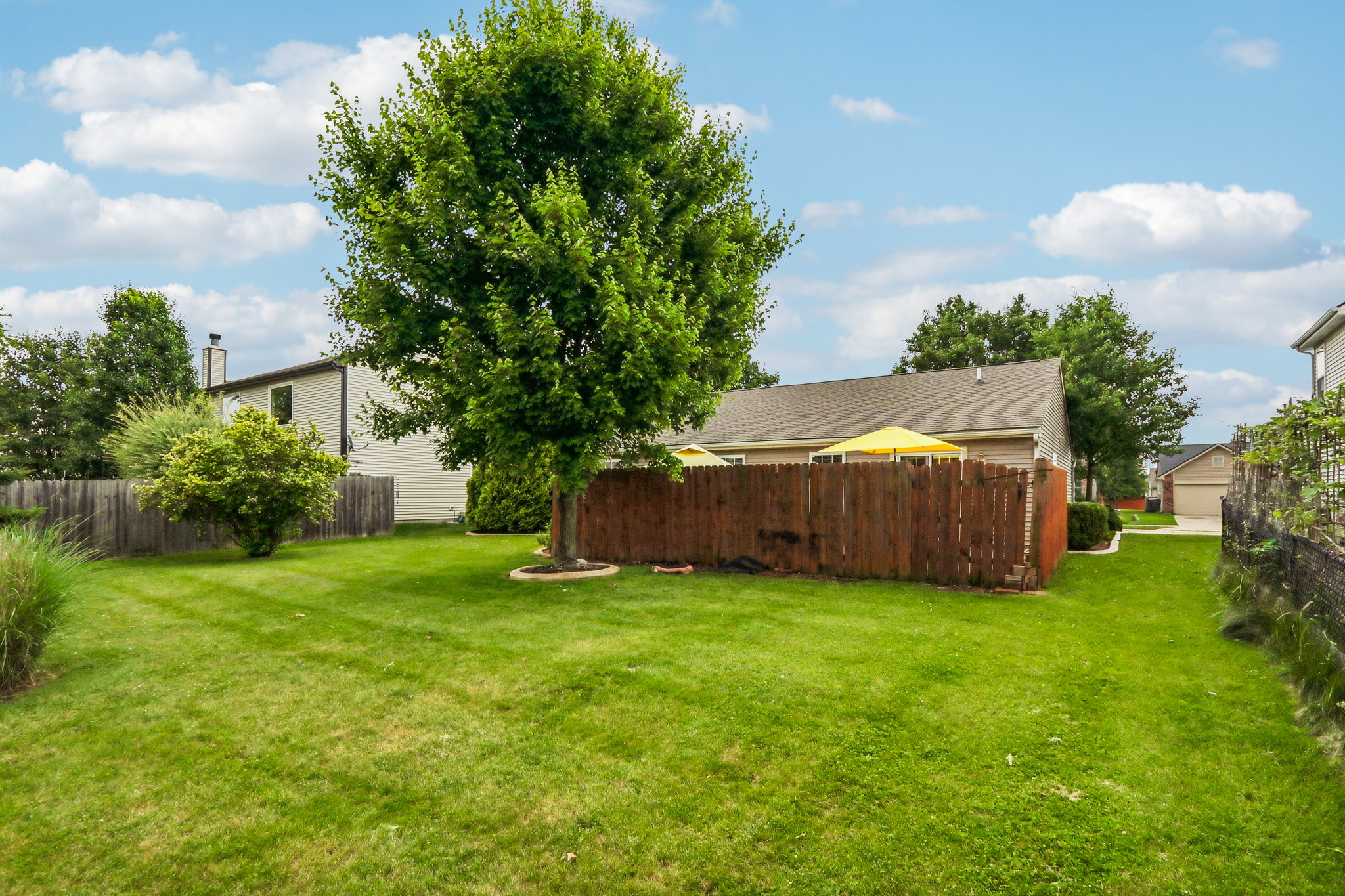 W Denton Dr-S1006-024.jpg