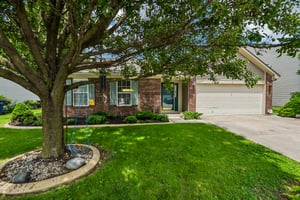 W Denton Dr-S1006-001.jpg