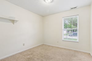 W Denton Dr-S1006-016.jpg