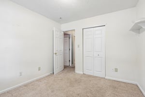 W Denton Dr-S1006-017.jpg