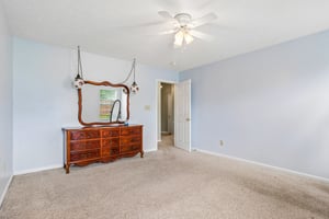 W Denton Dr-S1006-019.jpg