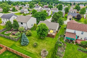W Denton Dr-S1006-036.jpg