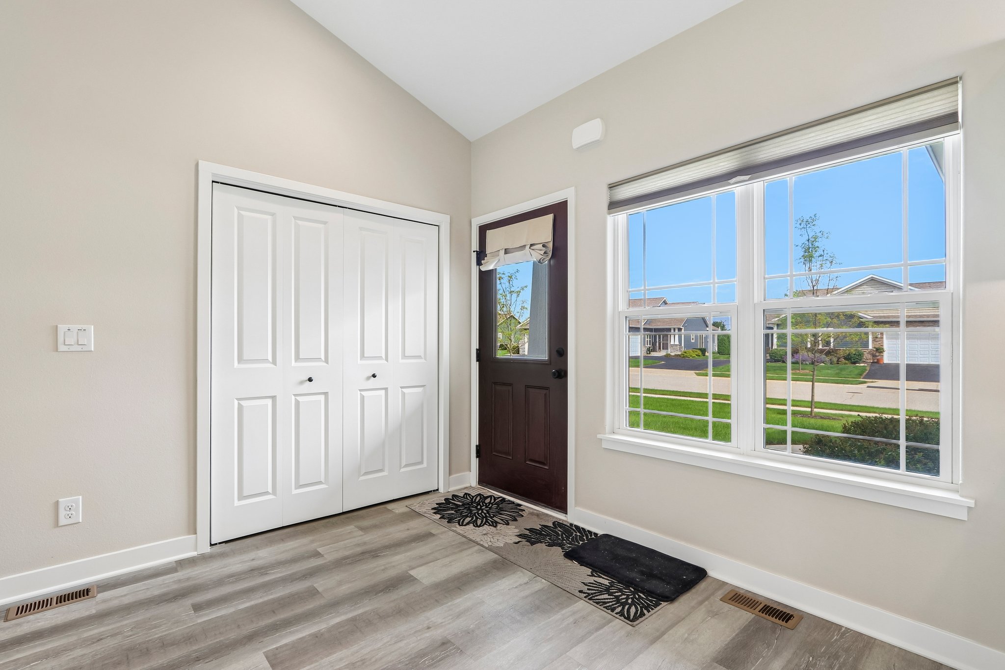 105th St 31-S1908-005.jpg