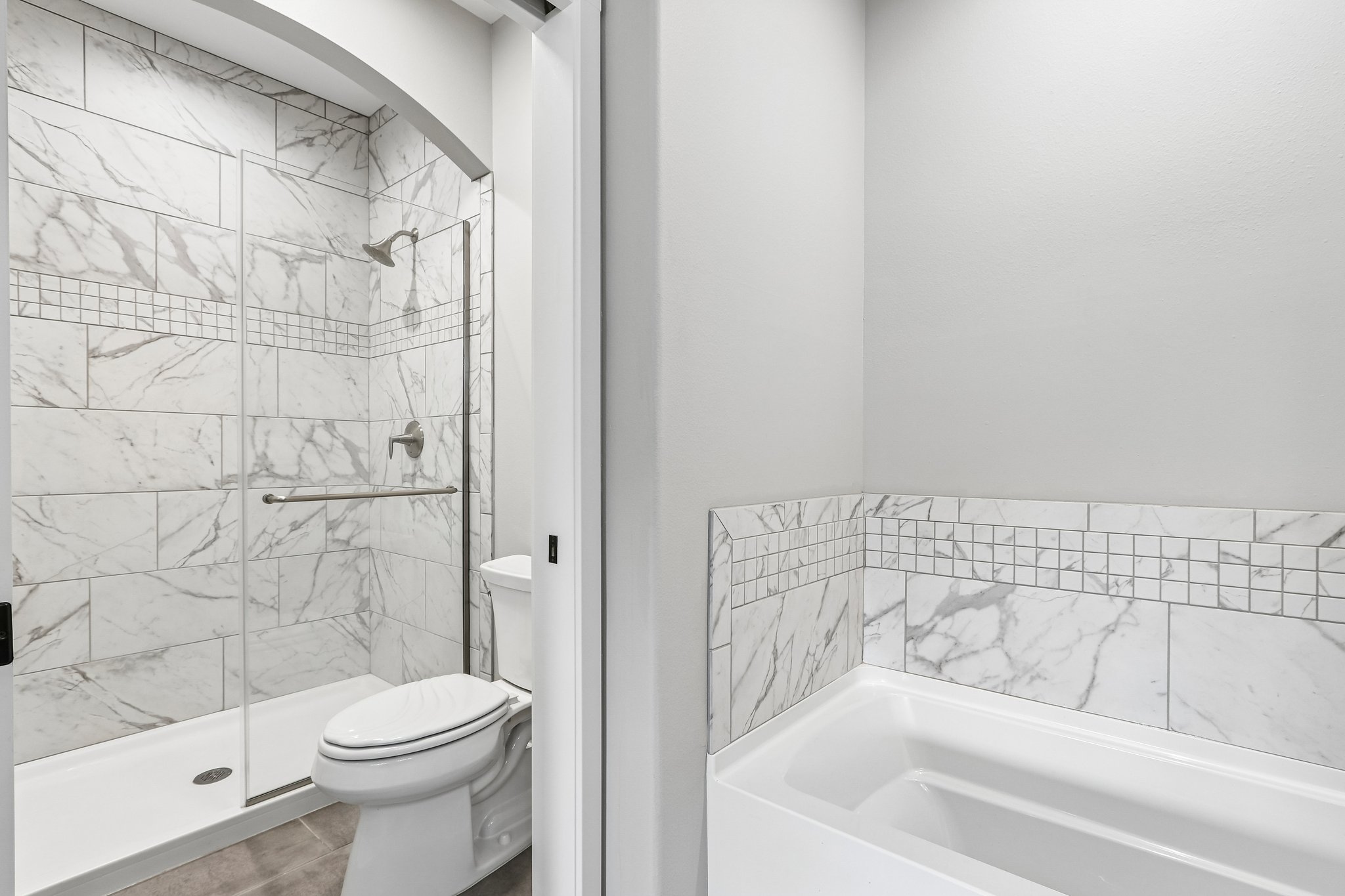 105th St 31-S1908-022.jpg