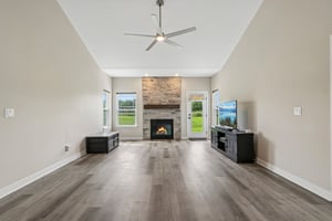 105th St 31-S1908-007.jpg