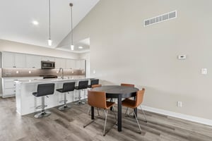 105th St 31-S1908-011.jpg