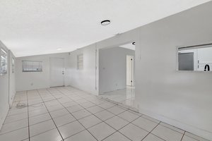  Photo 37