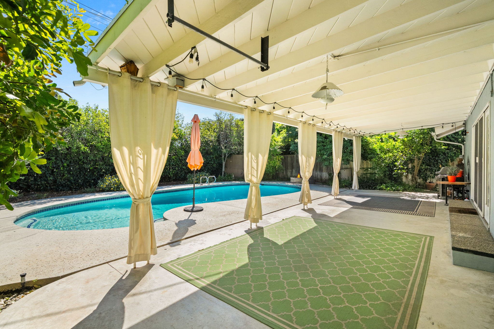  Photo 35