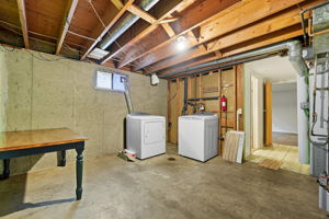  Photo 49