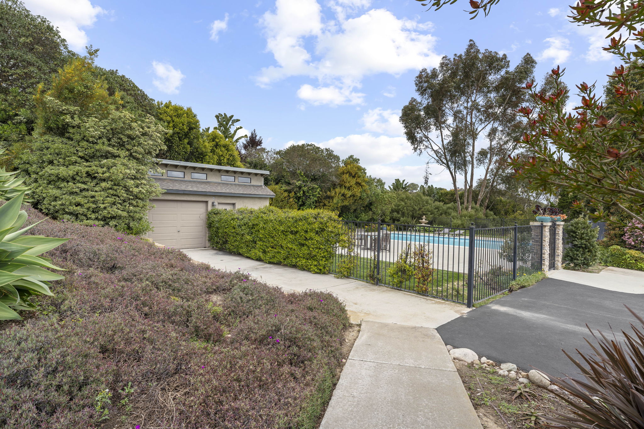 6669 La Jolla Scenic Drive South, San Diego, CA 92037