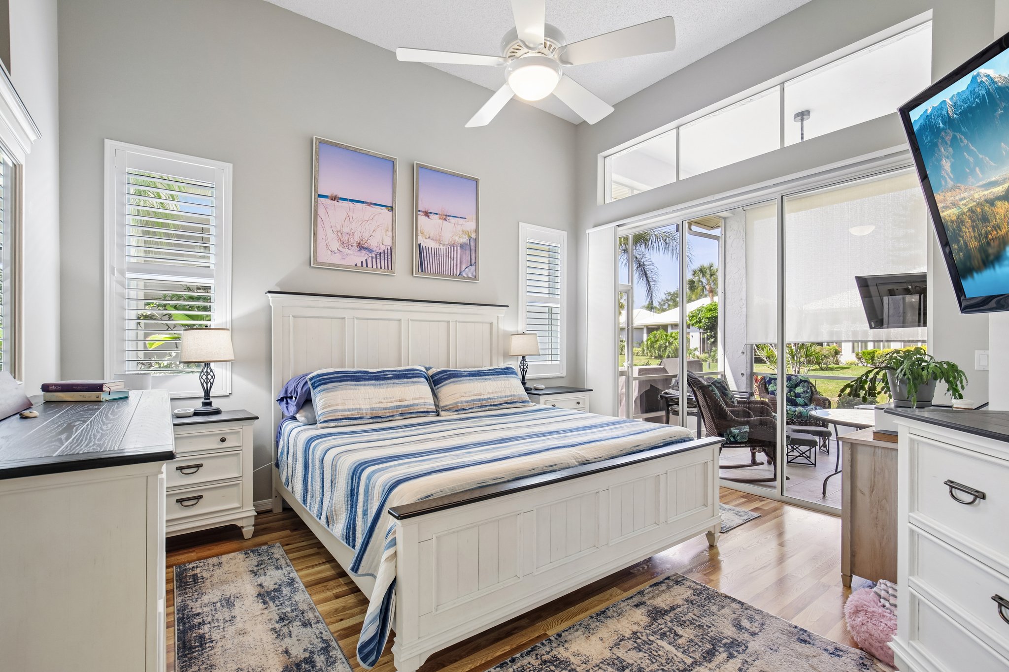 Crossfield Cir unit 1-S2204-020.jpg