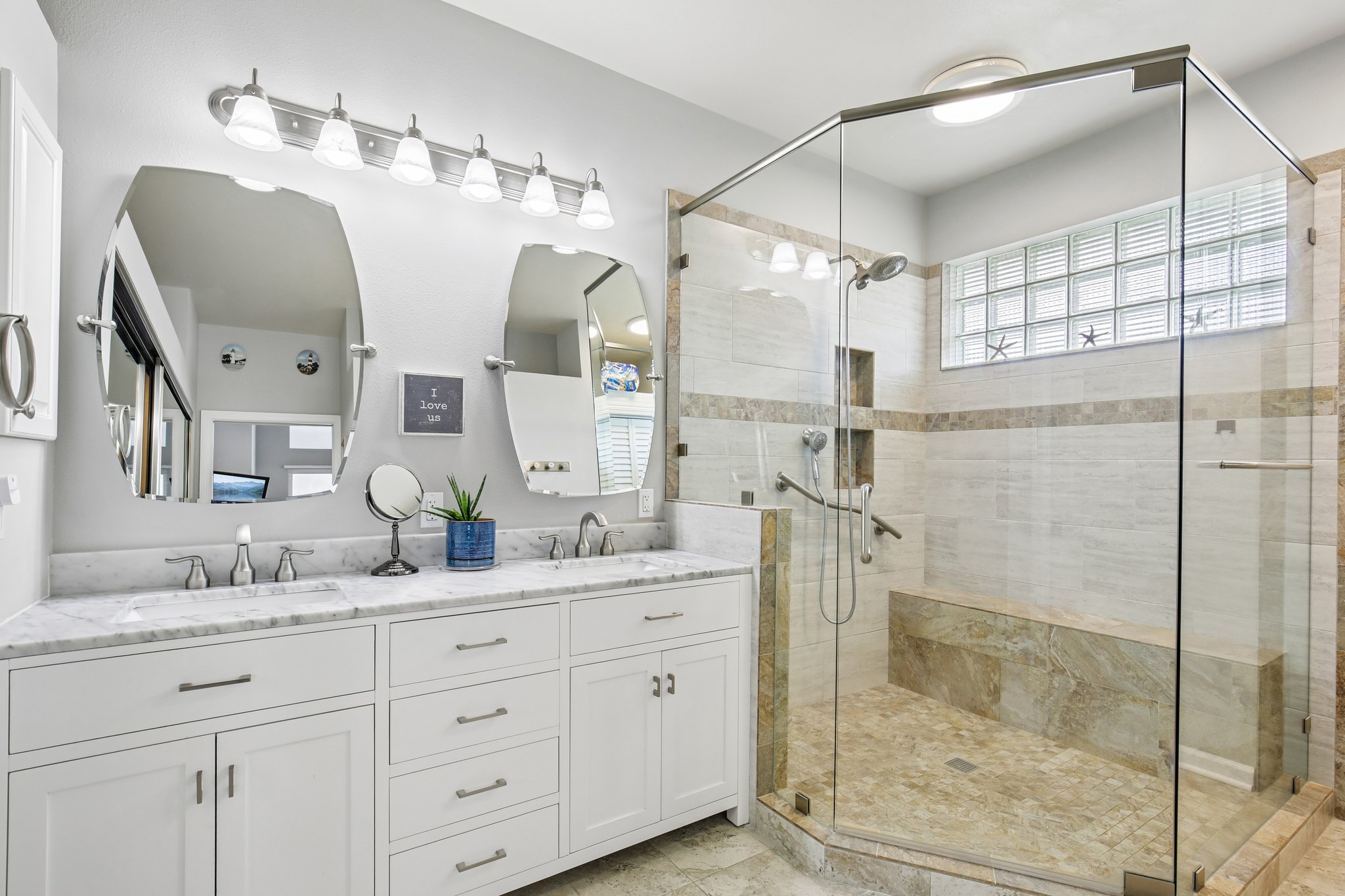 Crossfield Cir unit 1-S2204-023.jpg