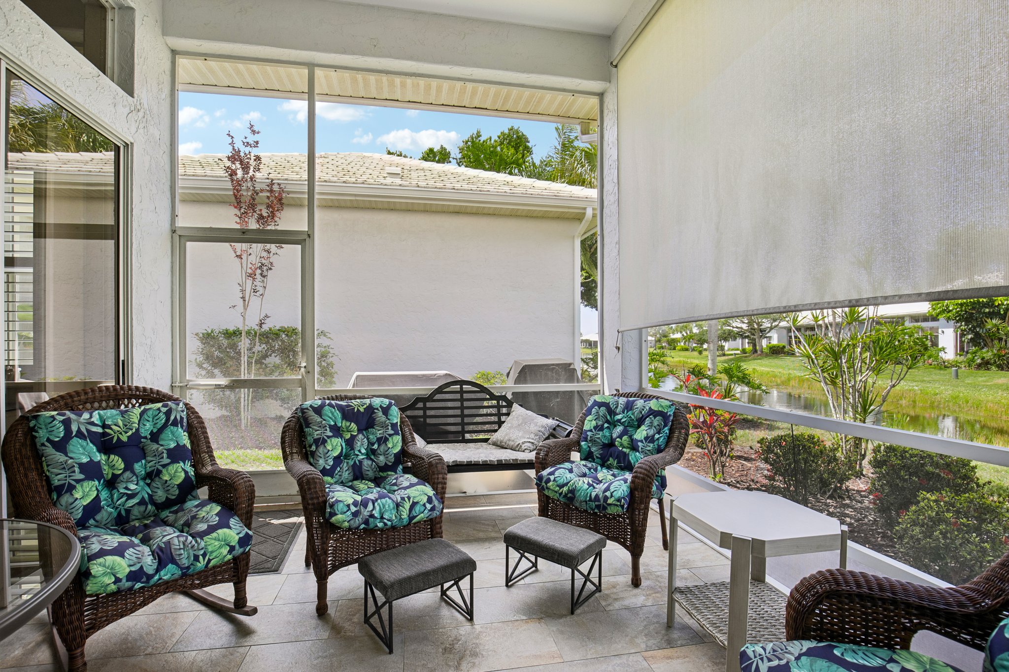 Crossfield Cir unit 1-S2204-029.jpg