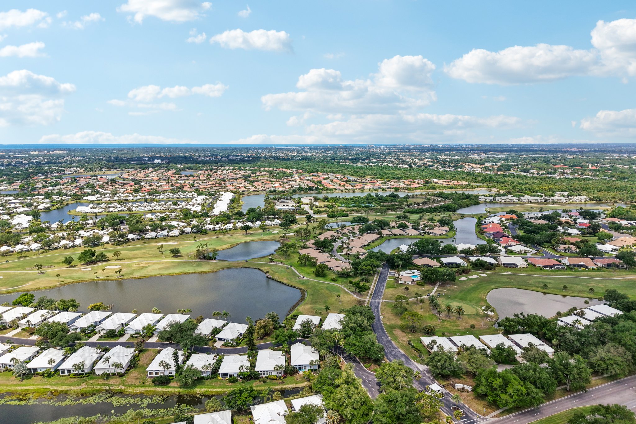 Crossfield Cir unit 1-S2204-042.jpg