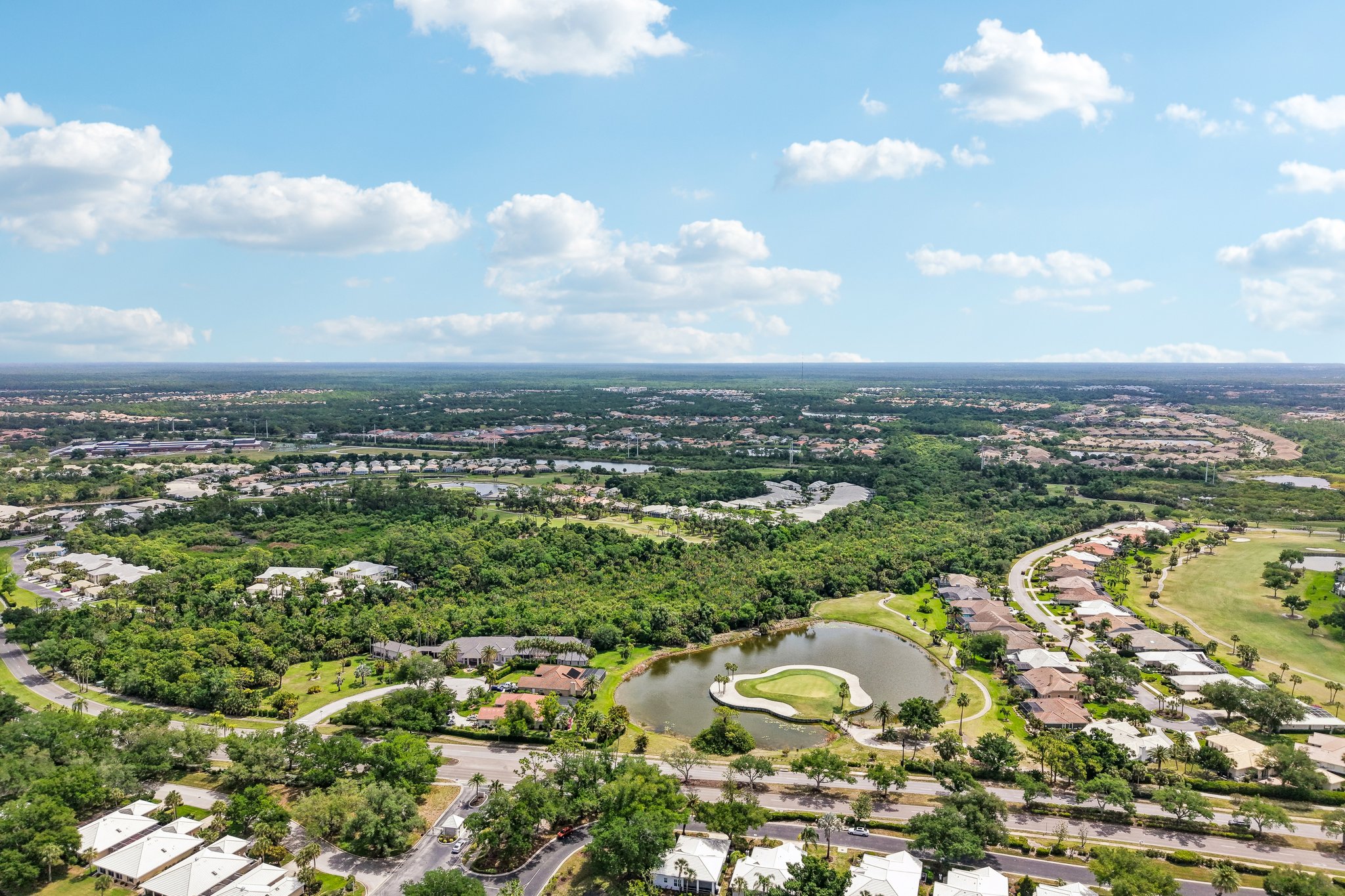 Crossfield Cir unit 1-S2204-045.jpg