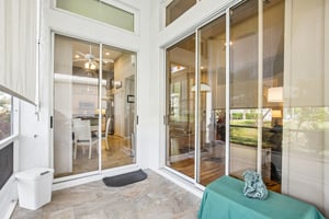 Crossfield Cir unit 1-S2204-031.jpg