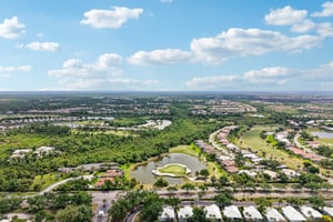 Crossfield Cir unit 1-S2204-043.jpg