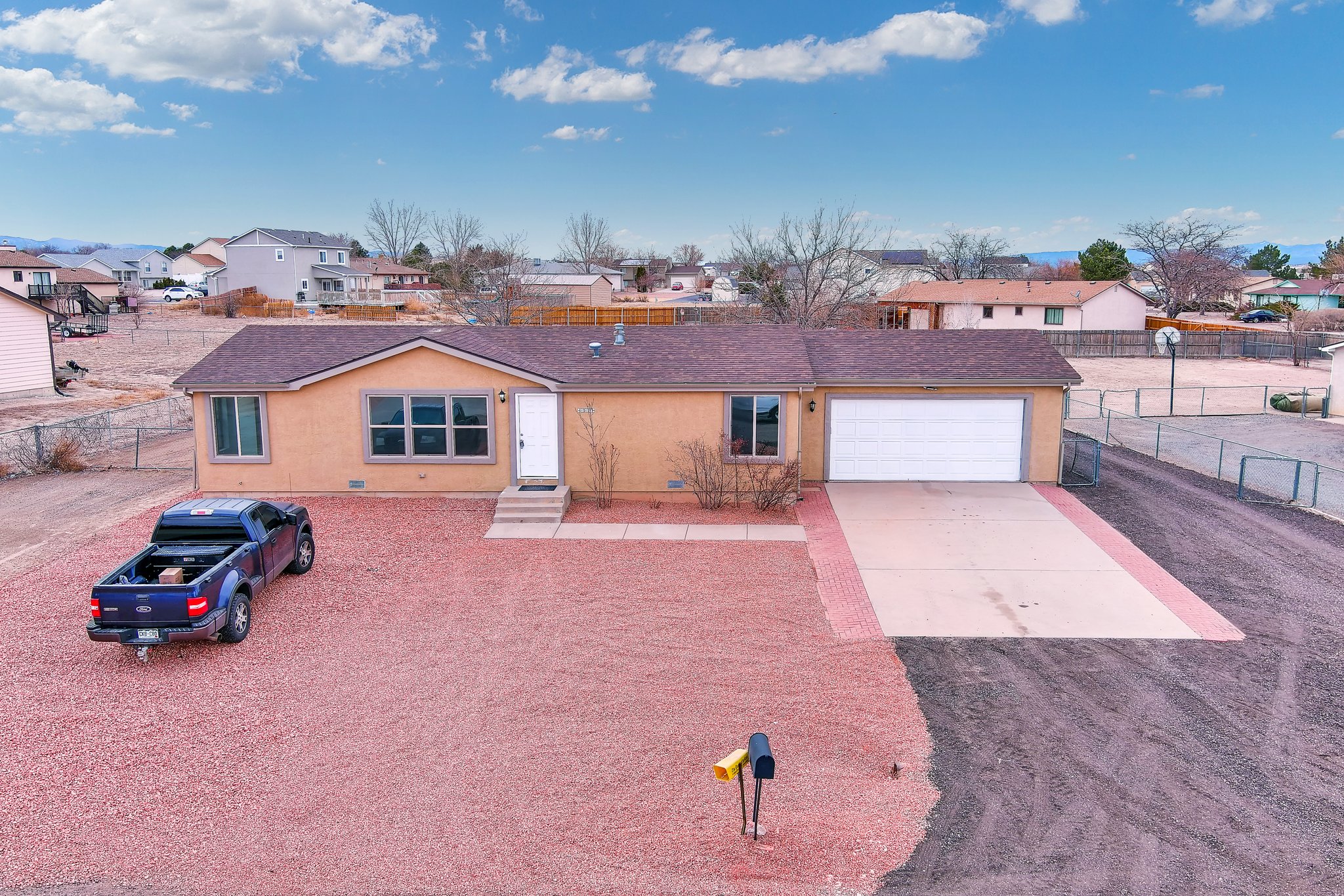 667 S Burro Dr, Pueblo West, CO 81007 PixVid