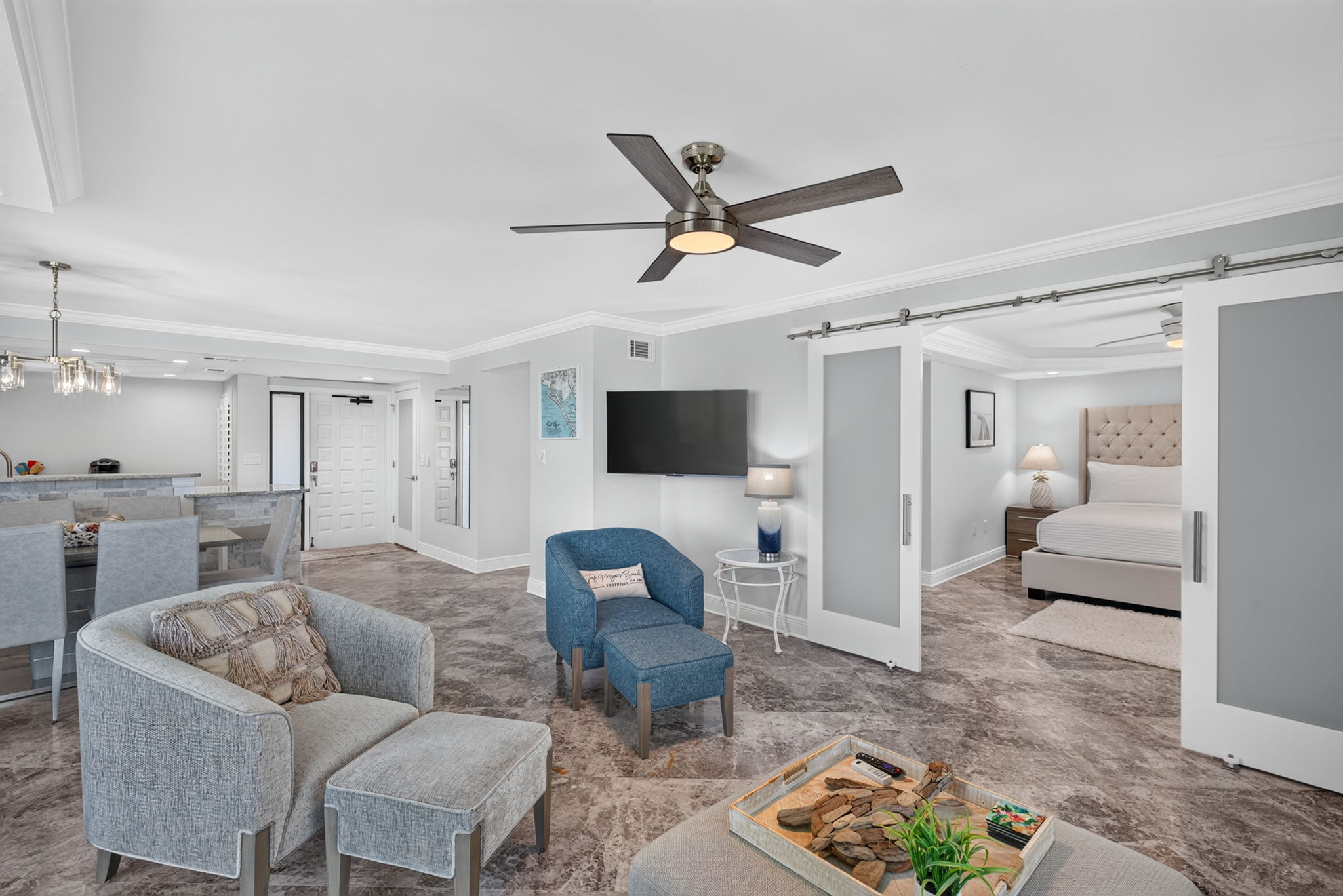 Living Room 4 of 4