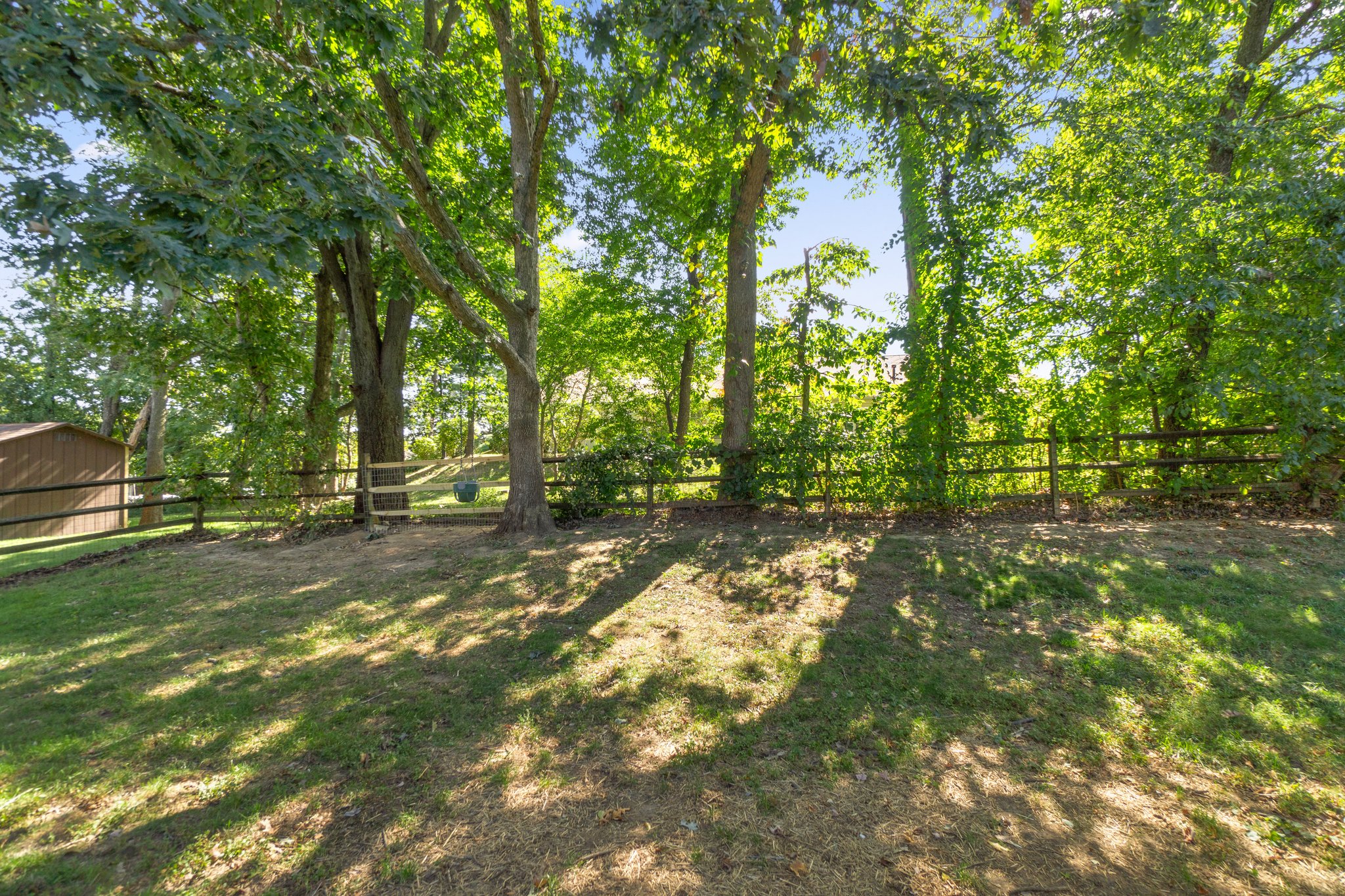 39. Back exterior .jpg