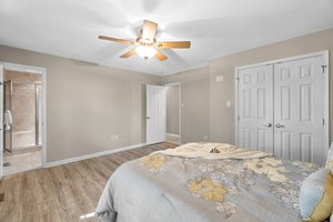 19. Upper bedroom.jpg