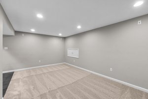 32. Recreation room.jpg