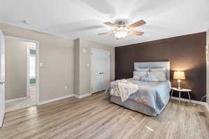 18. Upper bedroom.jpg