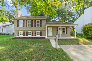 01. Front exterior .jpg