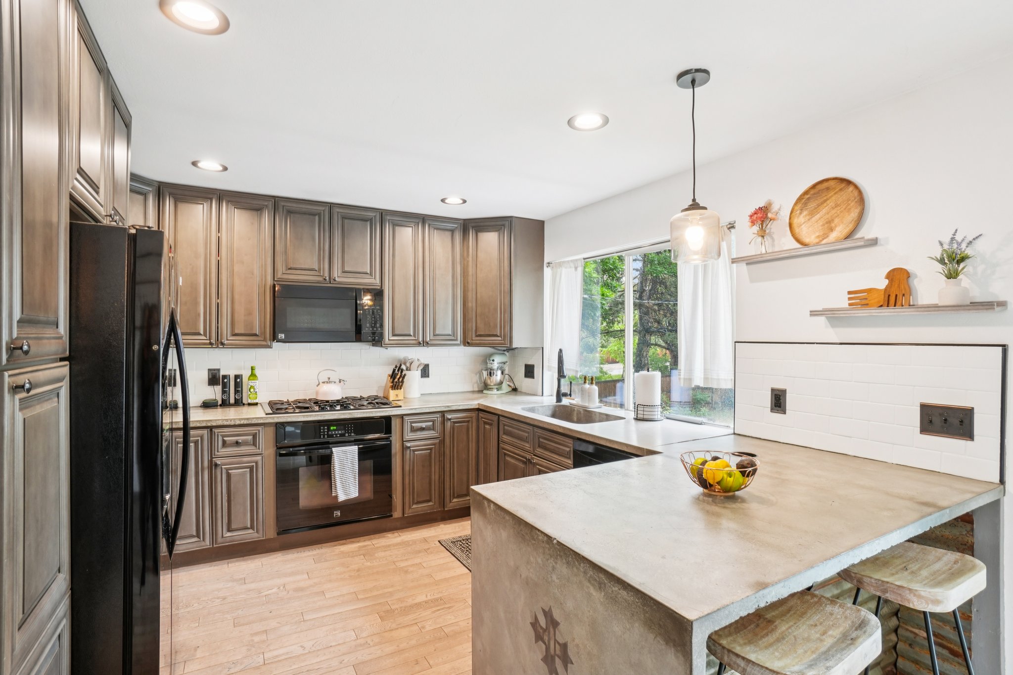 S Arapahoe Dr-0406-015.jpg