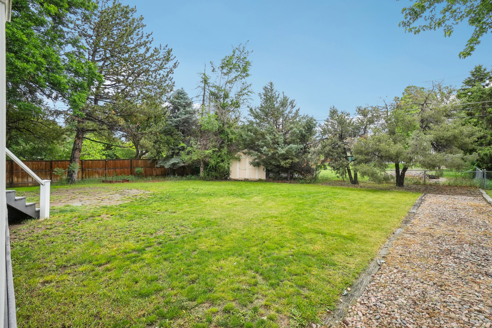 S Arapahoe Dr-0406-042.jpg