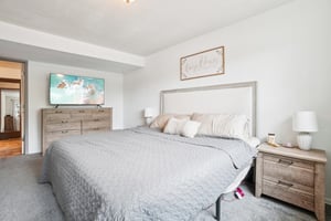S Arapahoe Dr-0406-020.jpg