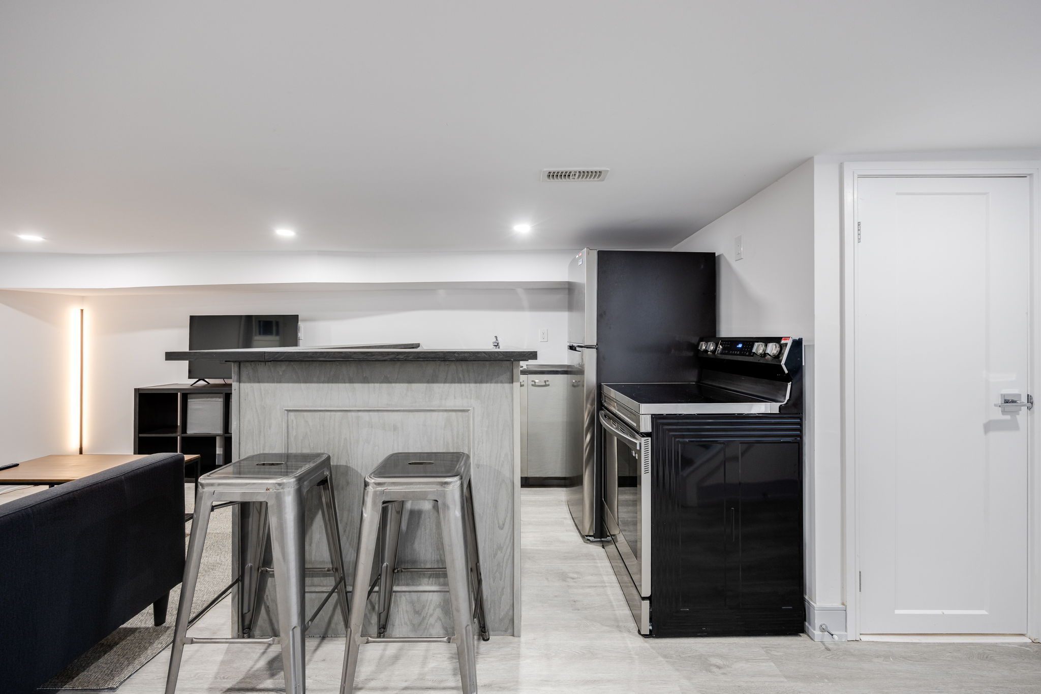 Toronto property showcase — delivered property photograph 4