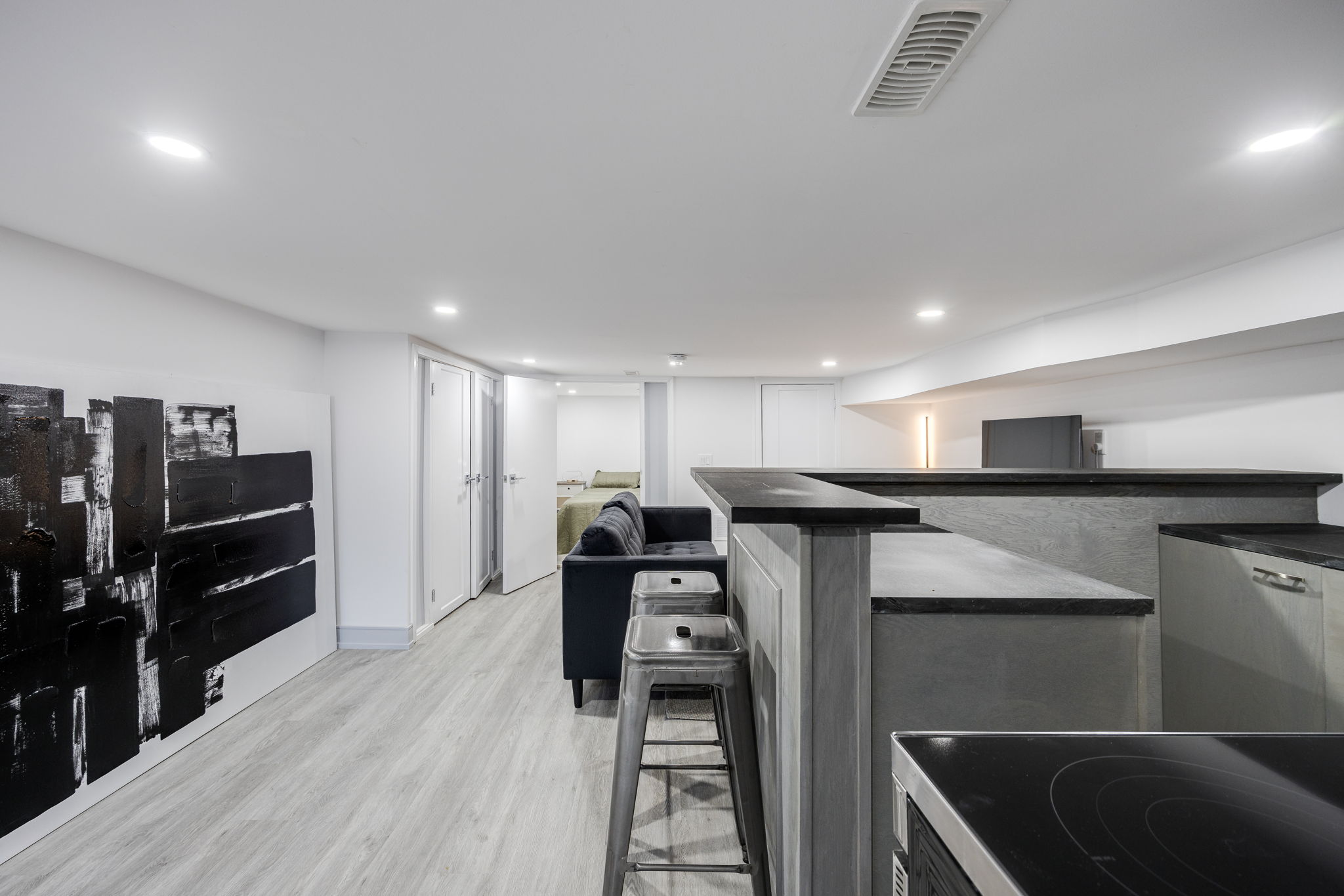 Toronto property showcase — delivered property photograph 9