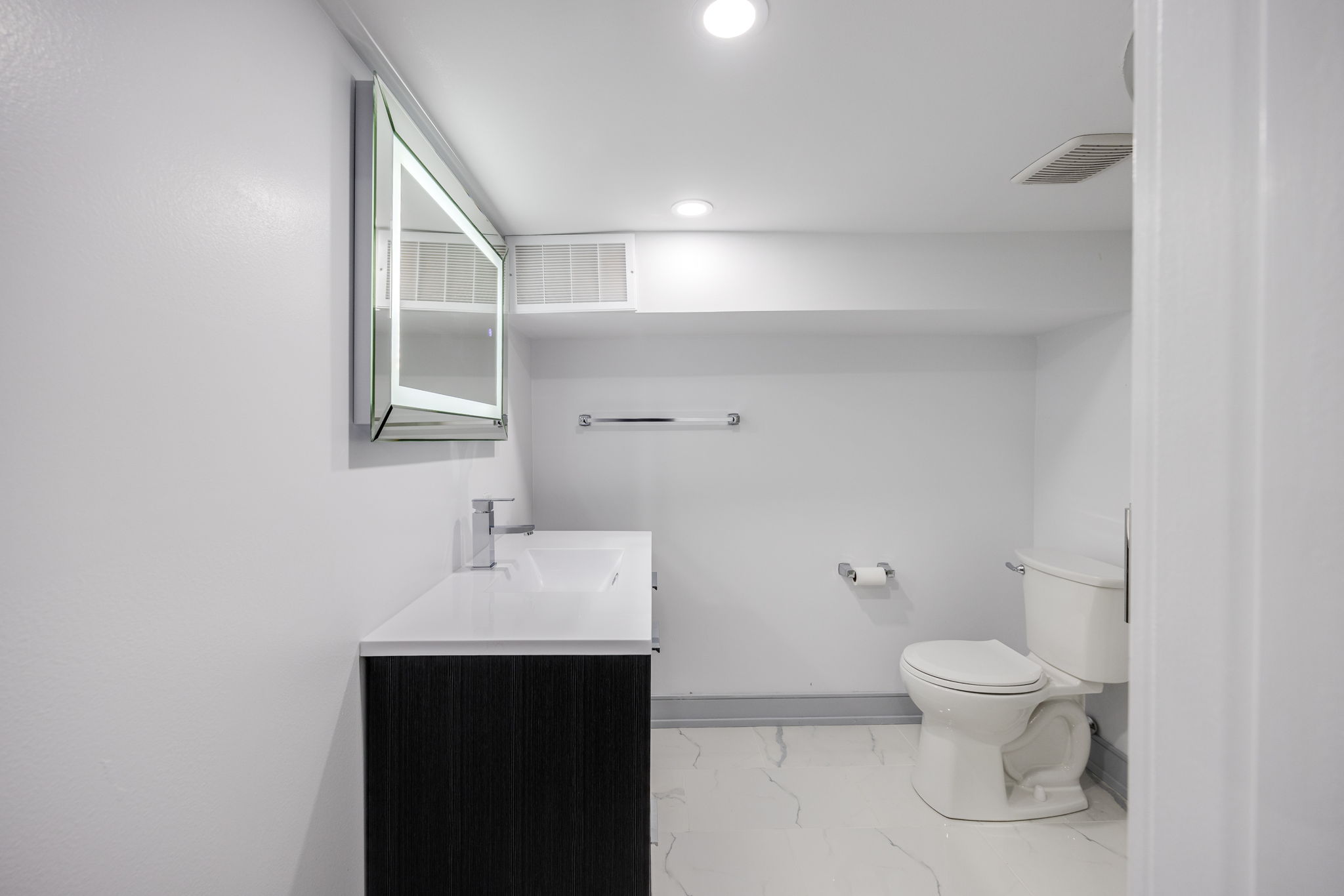 Toronto property showcase — delivered property photograph 18