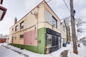 668 Jane St, Toronto ON