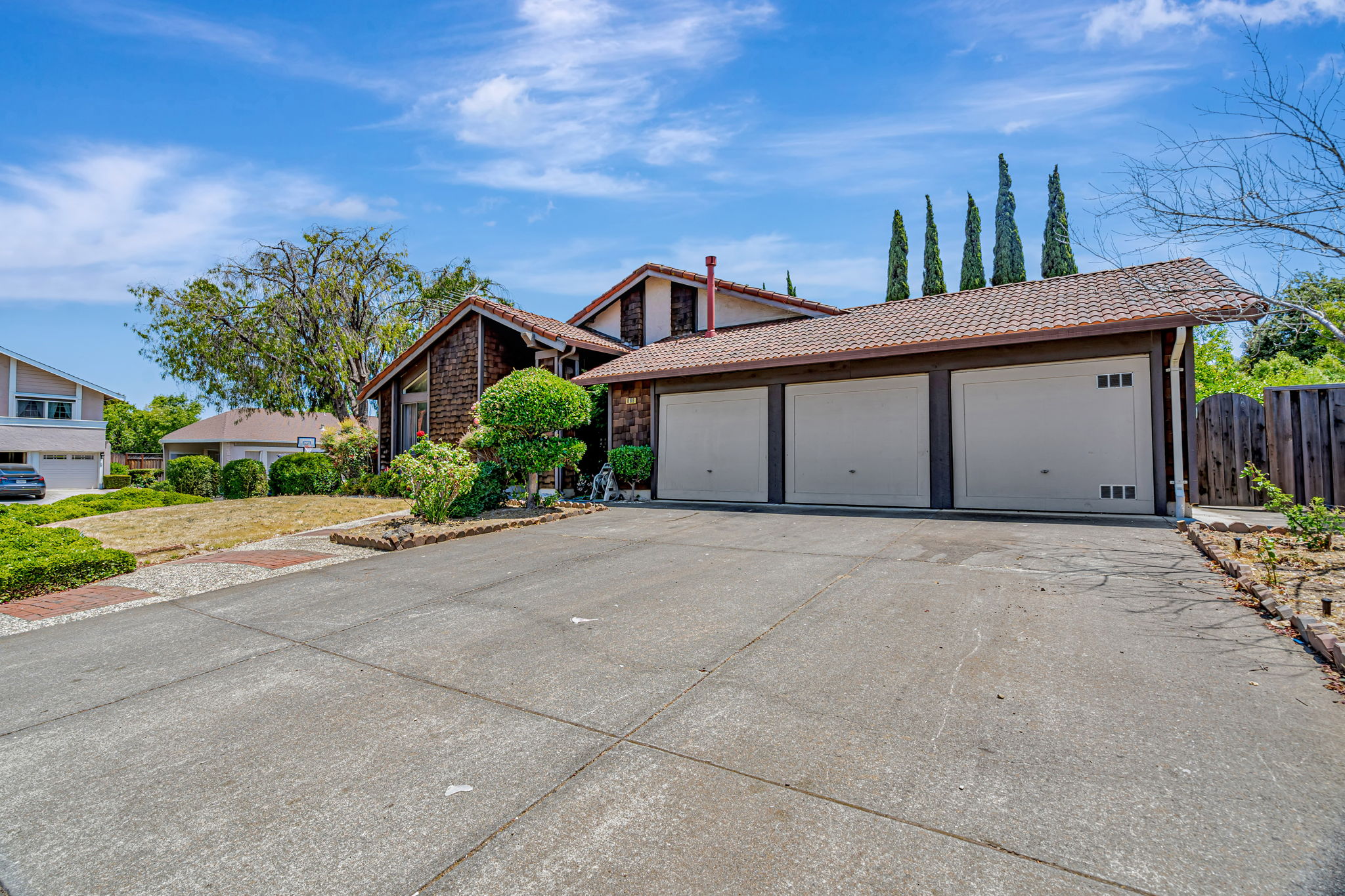 002_668 Litton Ct