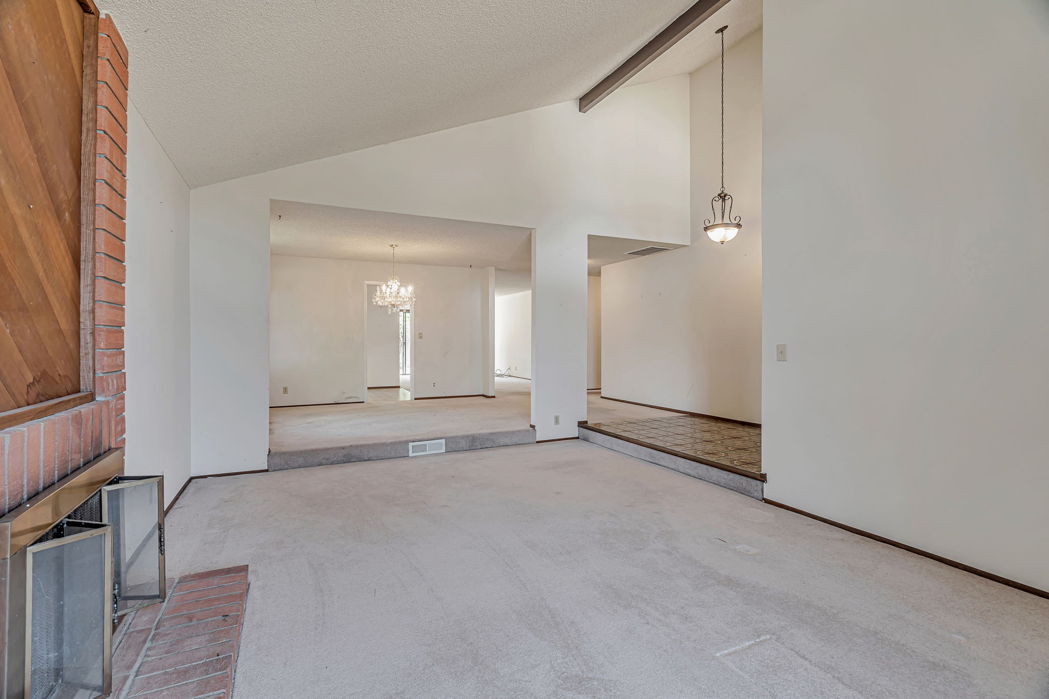 006_668 Litton Ct