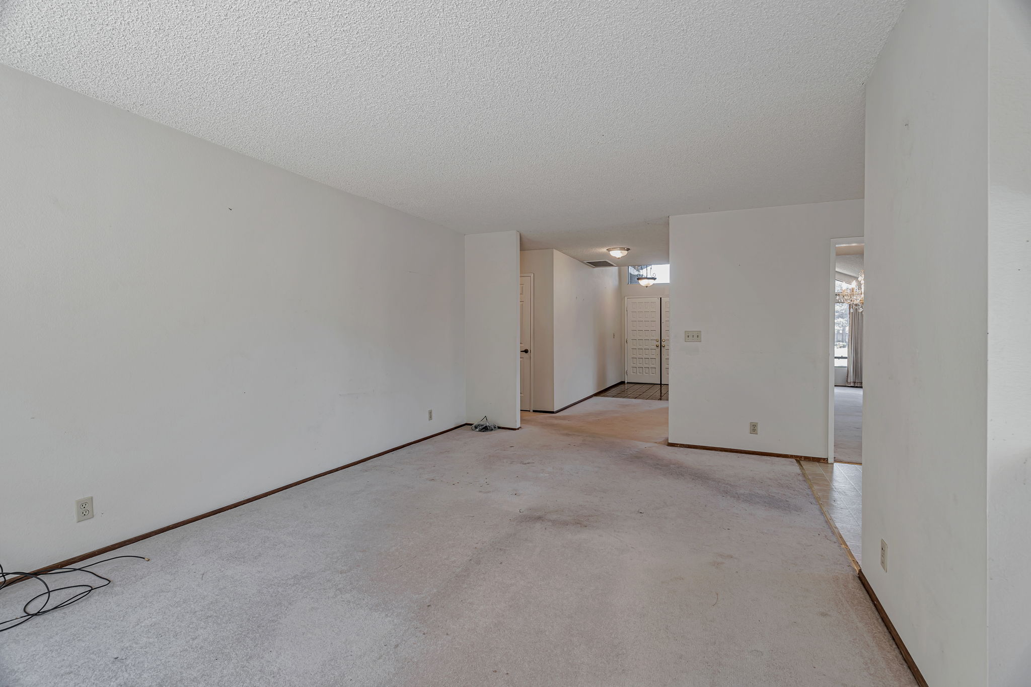 014_668 Litton Ct