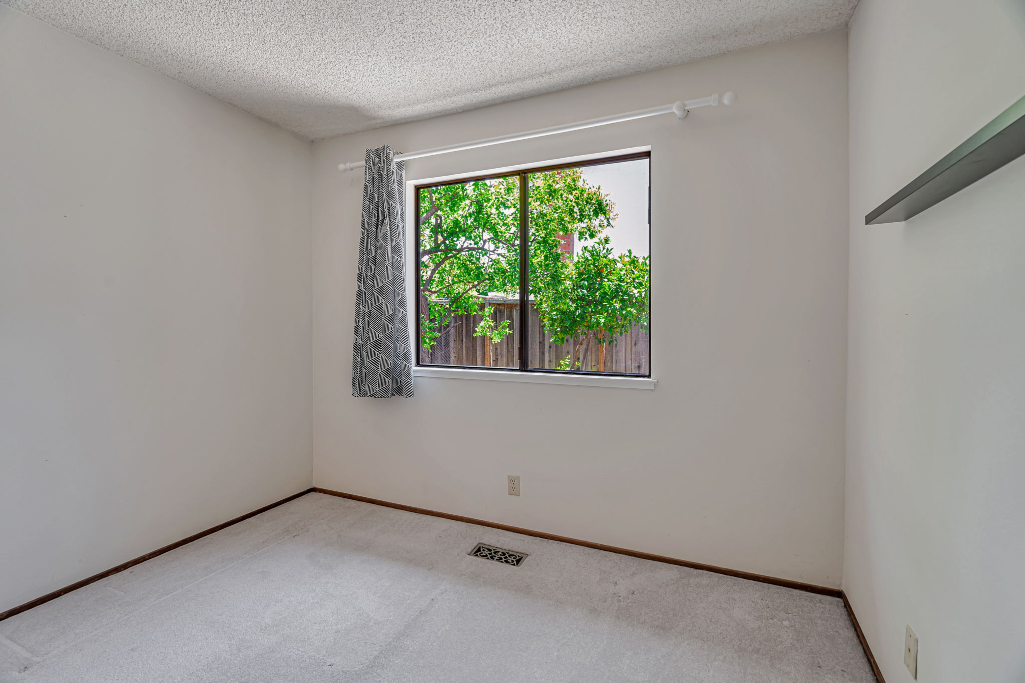 021_668 Litton Ct