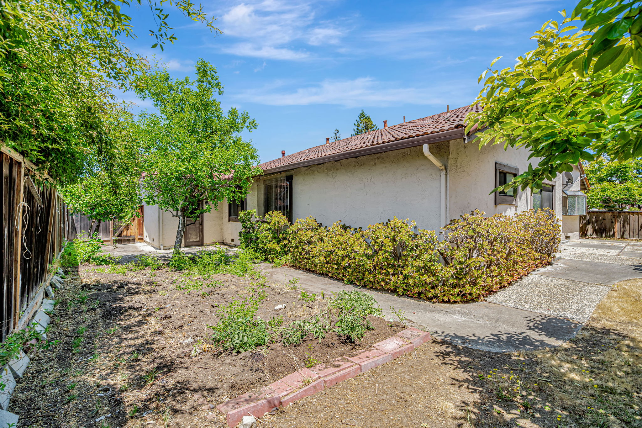044_668 Litton Ct