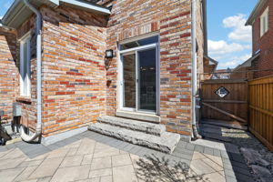  Photo 63