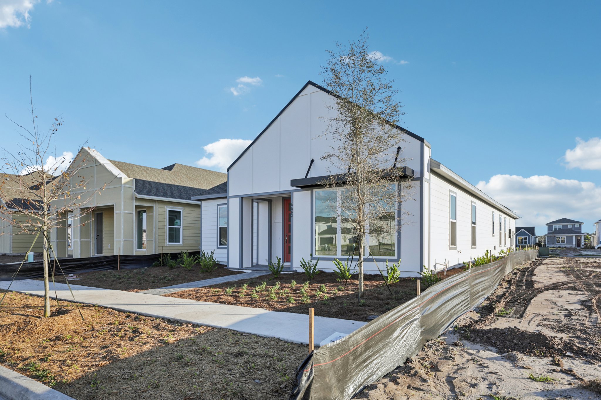 Saunter Dr-S3012-002.jpg