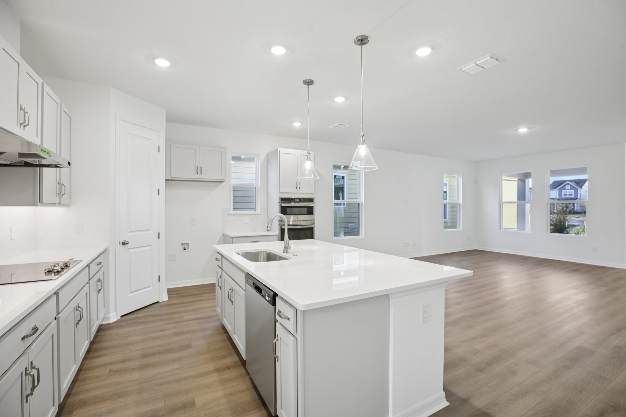 Saunter Dr-S3012-011.jpg