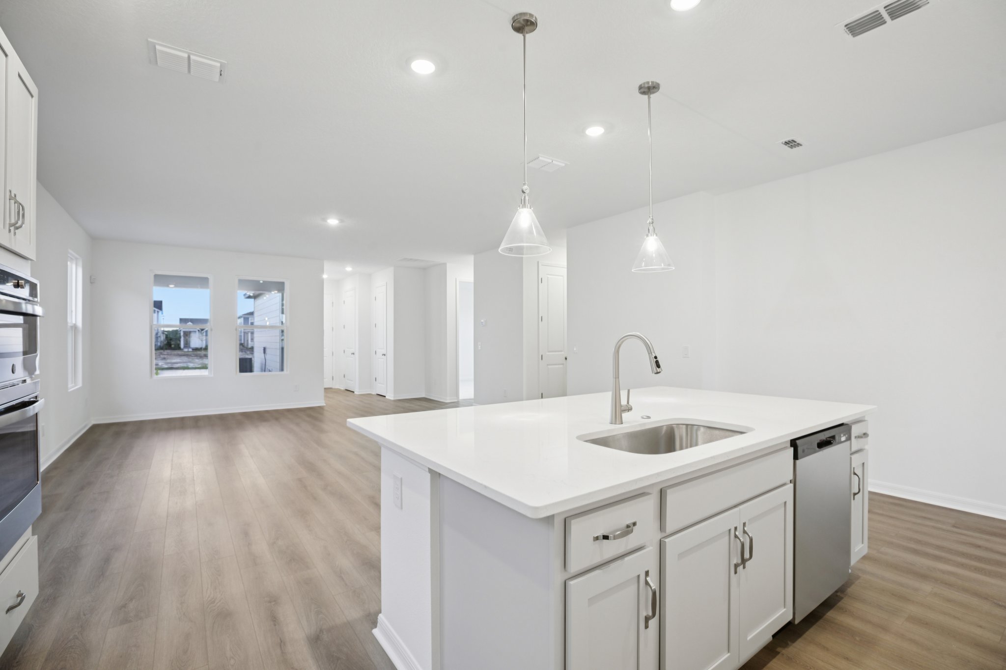 Saunter Dr-S3012-014.jpg