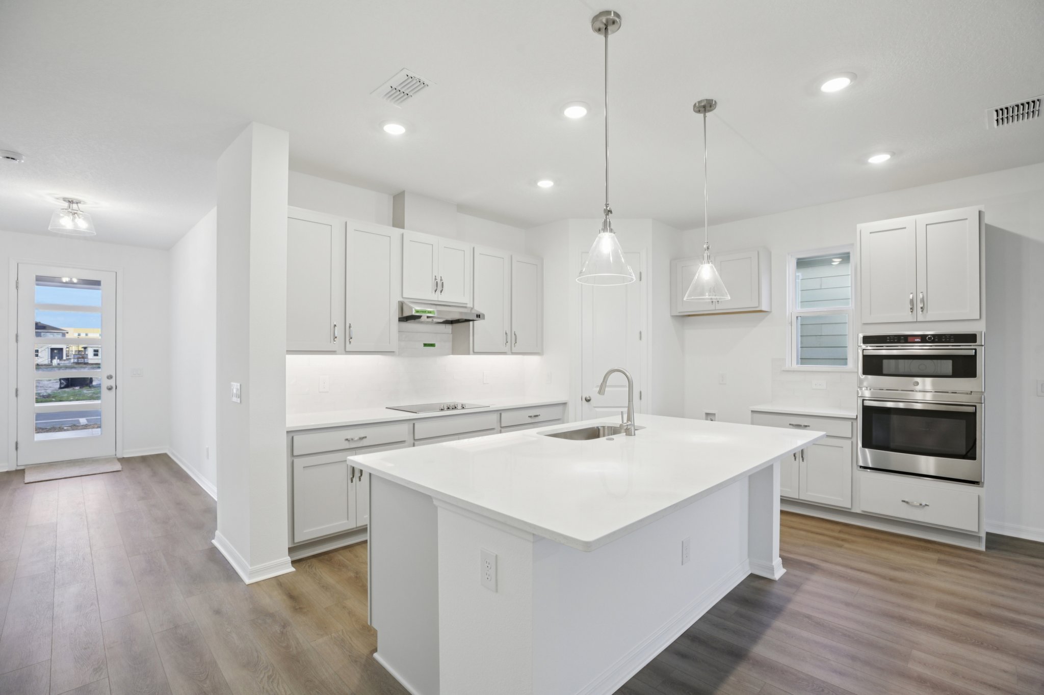 Saunter Dr-S3012-015.jpg