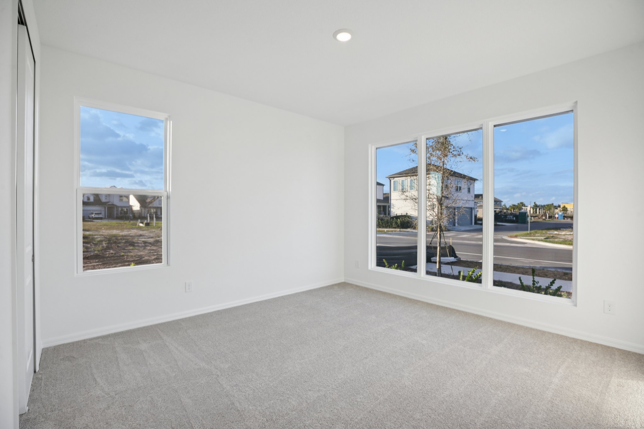 Saunter Dr-S3012-018.jpg