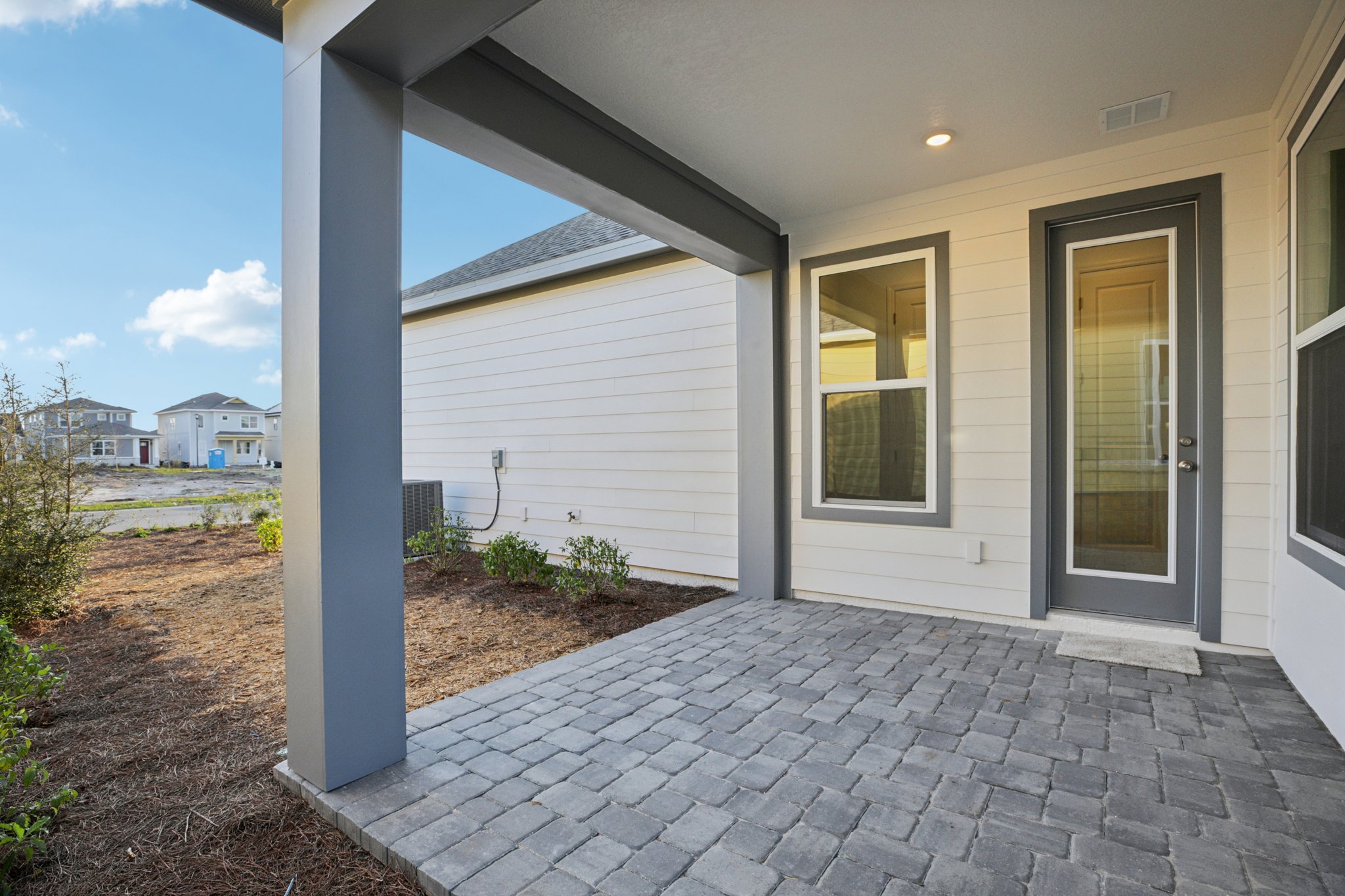 Saunter Dr-S3012-041.jpg