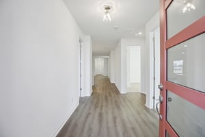 Saunter Dr-S3012-005.jpg