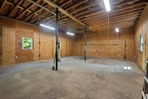  Photo 44
